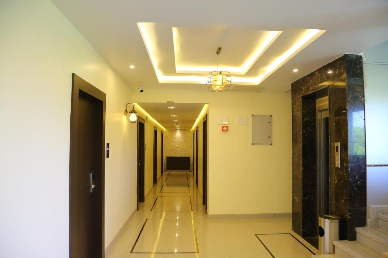 Vsr Grand Hotel Madanapalle Exterior foto